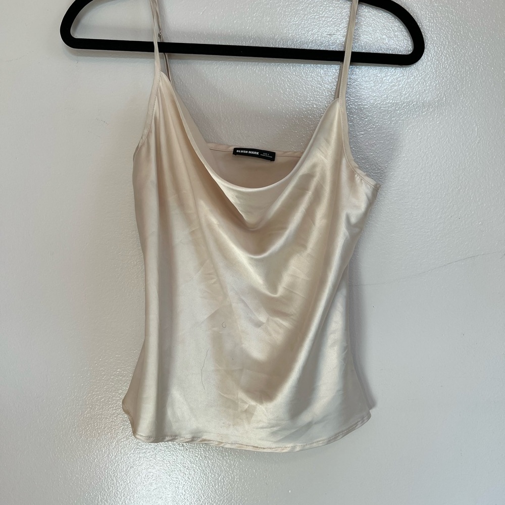 Gold cowel neck tank